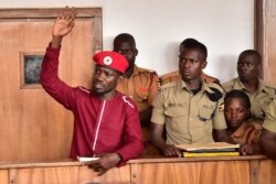 Kiongozi wa upinzani Robert Kyagulanyi, maarufu Bobi Wine, mahajamani.