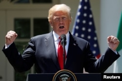 El presidente Donald Trump debe decidir antes del 12 de mayo si mantiene o retira a EE.UU. del acuerdo nuclear multinacional con Irán.