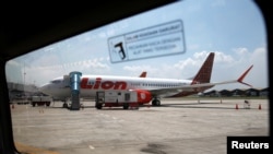 Pesawat Boeing 737 MAX 8 milik Lion Air terparkir di tarmak Bandara Internasional Soekarno-Hatta, Jakarta, 15 Maret 2019. (Foto: REUTERS) 