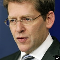 White House Press Secretary Jay Carney speaks during his daily briefing, Jan. 23, 2012, in Washington