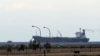 نفتکش پهلو گرفته در لیبی با پرچم کره شمالی 