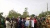 La police disperse une manifestation organisée contre le président Patrice Talon à Cotonou, Bénin, 9 mars 2018. (VOA/Ginette Adande)