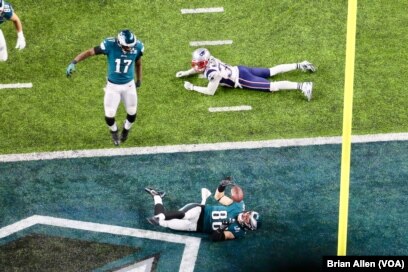 Eagles Dog Patriots 41-33! (photos) – Minnesota