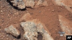 Bức ảnh chụp các viên đá được xe thăm dò Curiosity gửi về từ Sao Hỏa