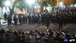 ထိုင်းဆန္ဒပြပွဲ ထိုင်းရဲတပ်ဖွဲ့ လုံခြုံရေးယူတားဆီးစဉ်