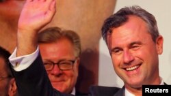 FILE - Presidential candidate Norbert Hofer of the Austrian Freedom Party (FPOe) waves to supporters after the Austrian presidential election in Vienna, May 22, 2016. 