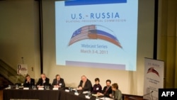Участники конференции по сотрудничеству между США и Россией в области масс-медиа