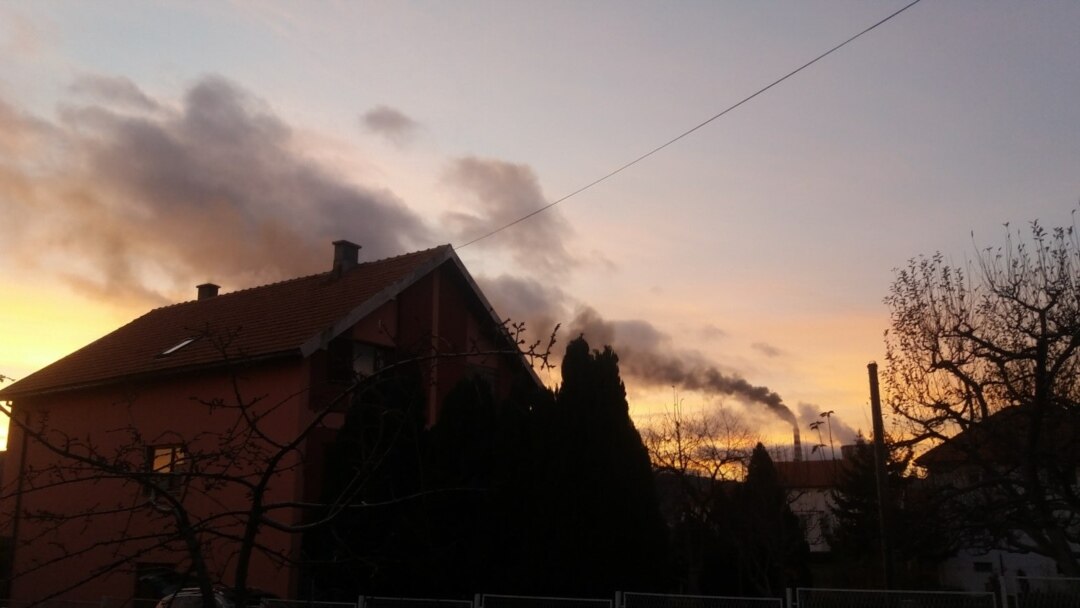 Gacko, život pored termoelektrane