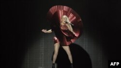 Lady Gaga 2011’de En Çok Kazanan Kadın Şarkıcı