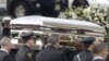 歌星休斯顿星期天在新泽西下葬