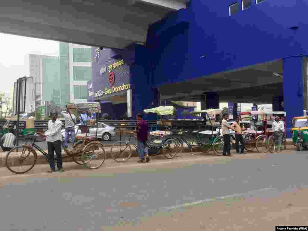 Many migrant workers in cities said cash shortages impacted their daily earnings forcing some to return to their villages.