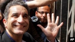 Satiris, Bassem Youssef memenangkan kasus di pengadilan Kairo setelah gugatan untuk melarang acara televisinya dinilai Hakim tidak punya dasar hukum (foto: dok). 