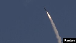 Uji terbang pencegat rudal Israel "Arrow 3" (foto: dok). 