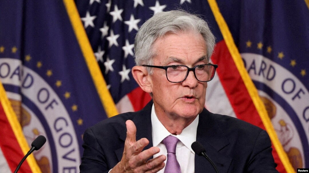 ARCHIVO: El presidente de la Junta de la Reserva Federal, Jerome Powell, ofrece una conferencia de prensa luego de una reunión de dos días del Comité Federal de Mercado Abierto sobre la política de tasas de interés en Washington, EE. UU., el 18 de septiembre de 2024.