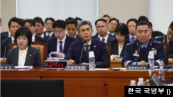 강신철 국방부 장관이 26일 열린 국회 종합국정감사에서 답변하고 있다. (출처: 국방부)