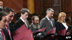 Afg'on ayollari zo'ravonlikdan noliydi. Biz hech kimmiz bu jamiyatda, deydi ular. Onamiz, rafiqamiz, lekin bizga inson sifatida qarashmaydi, deydi ommaviy so'rovlarda qatnashgan ayrim juvonlar. 