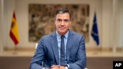 El presidente de gobierno español Pedro Sánchez en el Palacio de la Moncloa en Madrid el 27 de junio de 2022. 