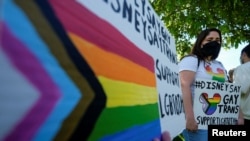 Zaposleni u kompaniji Dizni protestuju zbog zakona Floride "Nemoj reći gej", 22. marta 2022.