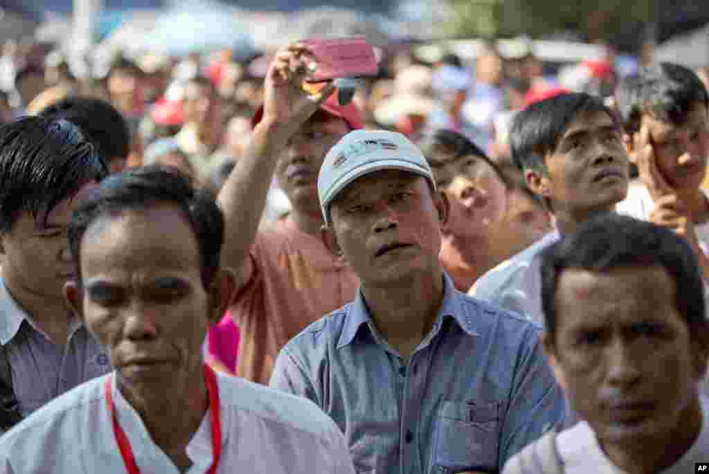 ရန်ကုန်မြို့ NLD ရုံးချုပ်မှာ ကျင်းပတဲ့ ဒီကနေ့ ကျရောက်တဲ့ ၆၈ နှစ်မြောက် လွတ်လပ်ရေးနေ့ အခမ်းအနား