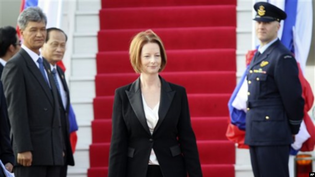 Thủ tướng Julia Gillard đến Sân bay Quốc tế Wattay ở Vientiane, Lào, ngày 4/11/2012.
