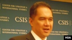 Gita Wirjawan saat menjadi pembicara forum diskusi di CSIS, Washington DC (7/7).