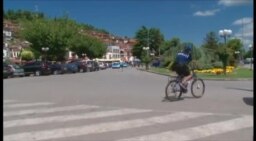 Полиција на велосипеди