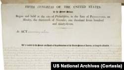 El documento de las Leyes de Extranjería y Sedición de 1798 preservado en los Archivos Nacional de EEUU.