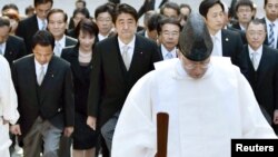 安倍2013年参拜靖国神社