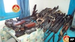 Les forces de sécurité tunisiennes ont saisi des armes le 7 mars 2016.