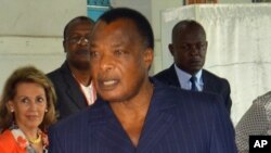 Le président Denis Sassou N'Guesso lors de l'élection présidentielle à Brazzaville, Congo, 20 mars 2016.