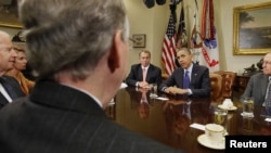 奥巴马总统在白宫主持与国会两党领袖的会谈