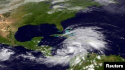 Imagen de la Nasa de la tormenta tropical 'Sandy' que azota el Caribe.