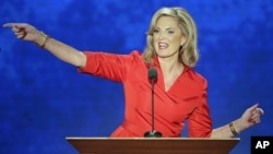 Ann Romney, isteri Capres Mitt Romney memberikan pidato pada konvensi nasional partai Republik di Tampa, Florida Selasa malam (28/8).