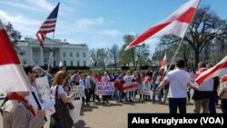 Belarus expats protesting Minsk arrests 