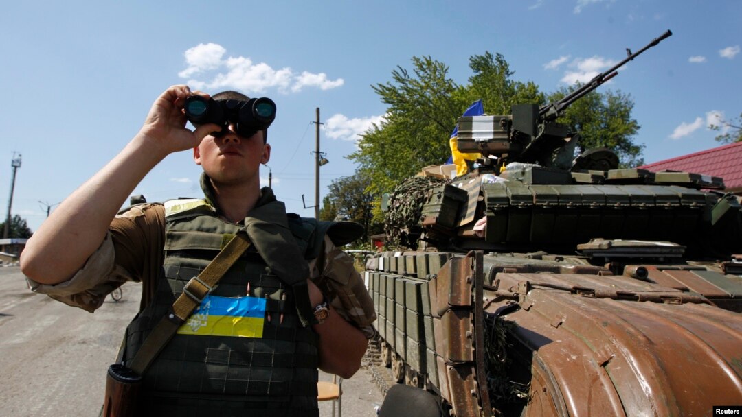 Ukraina harbiylari Donetsk yaqinida
