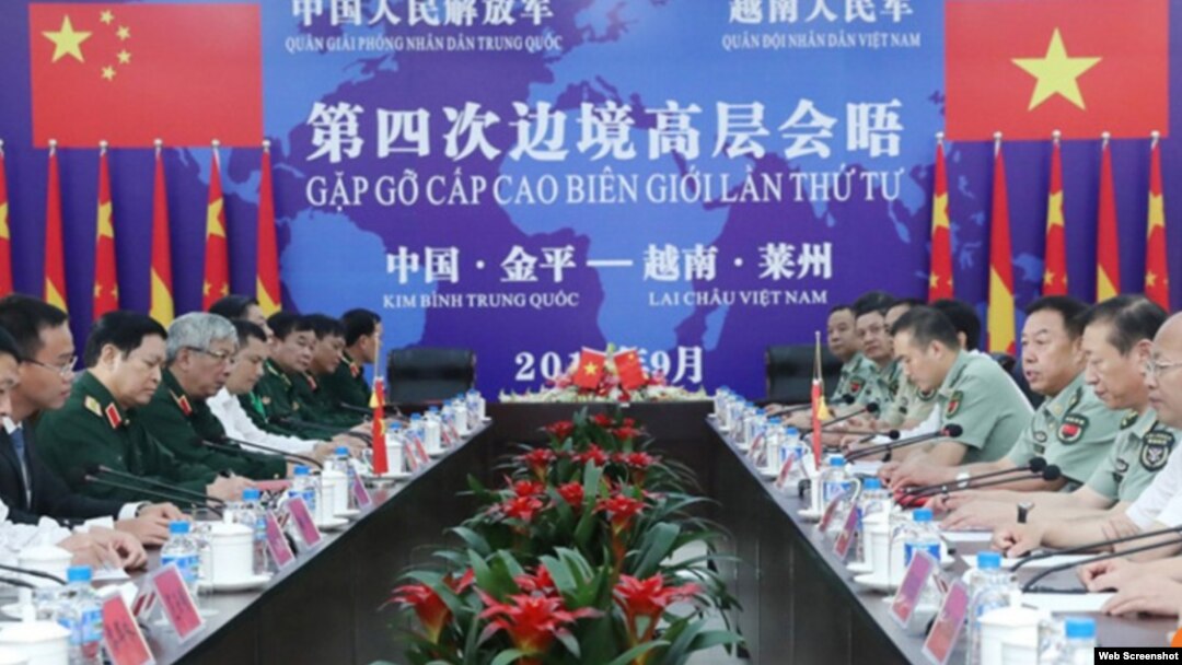 Giao lưu quốc phòng biên giới Việt-Trung (Ảnh chụp màn hình SCMP)