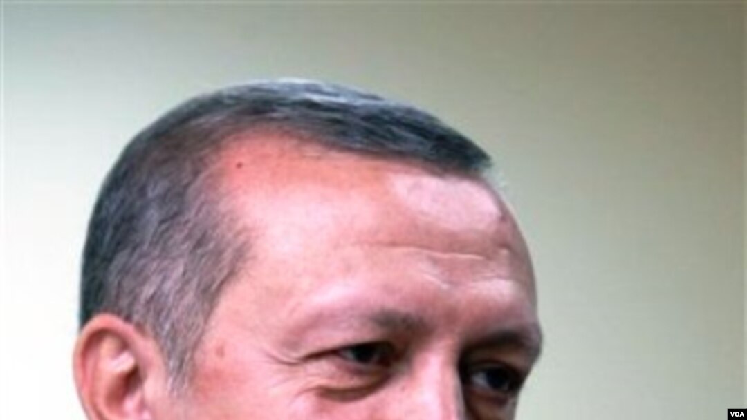 Perdana Menteri Turki, Recep Tayyip Erdogan dekat dengan dunia Arab karena sikapnya yang anti-Israel.