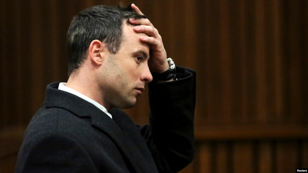 Oscar Pistorius saat hadir dalam salah satu sidang pengadilannya di Pretoria, Afrika Selatan (Juli 2014).