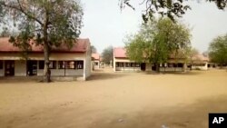 Sekolah khusus perempuan bidang Sains dan Teknologi di Dapchi, Yobe, Nigeria yang diserang kelompok militan Boko Haram dan menculik lebih dari 100 siswi di sana (foto: dok). 