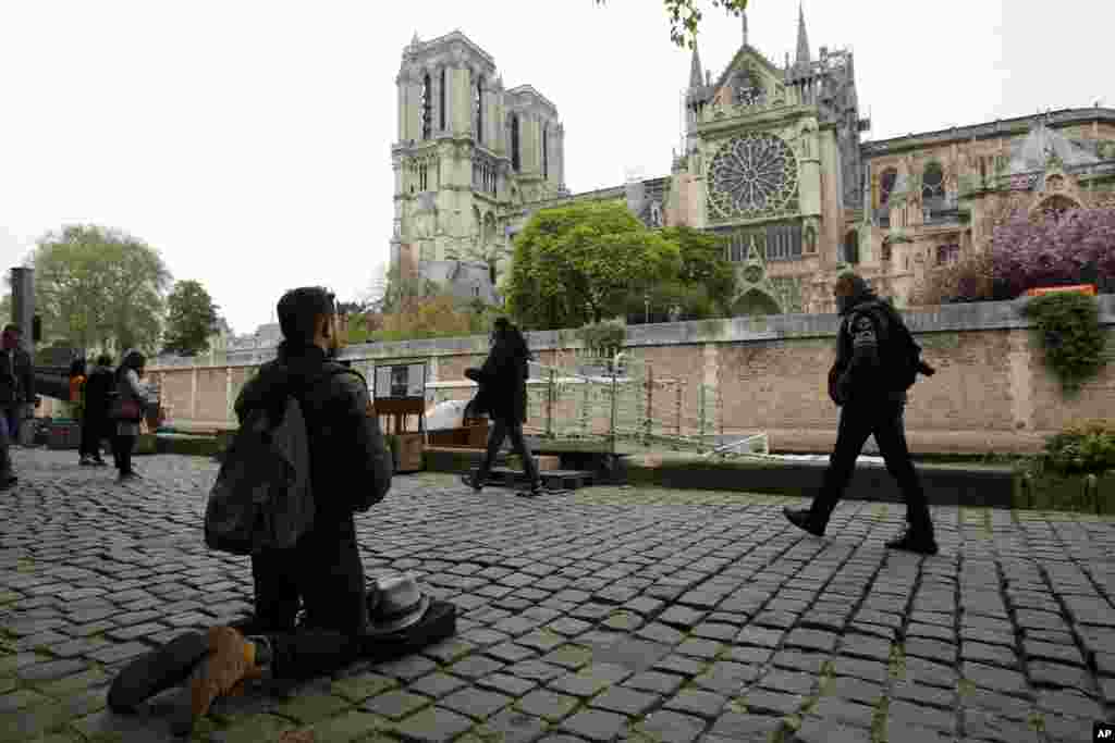APTOPIX France Notre Dame Fire