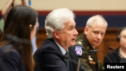 На фото: Директор ЦРУ Вільям Бернс та інші представники розвідувальної спільноти США на слуханнях у Конгресі. 8 березня 2022 р.