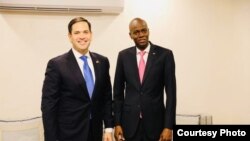 Prezidan ayisyen Jovenel Moïse (adwat) ak Senatè Repibliken eta Florid Marco Rubio (agoch). Foto: Twitter