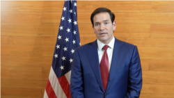 美国国务卿卢比奥在加勒比国家圣基茨接受媒体采访时谈美中关系。(2026年2月25日)