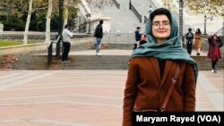 Vashingtondagi Jorjtaun universitetida demokratiya va boshqaruv bo‘yicha magistrlik darajasini olish uchun o’qiyotgan afg'onistonlik Maryam Rayed