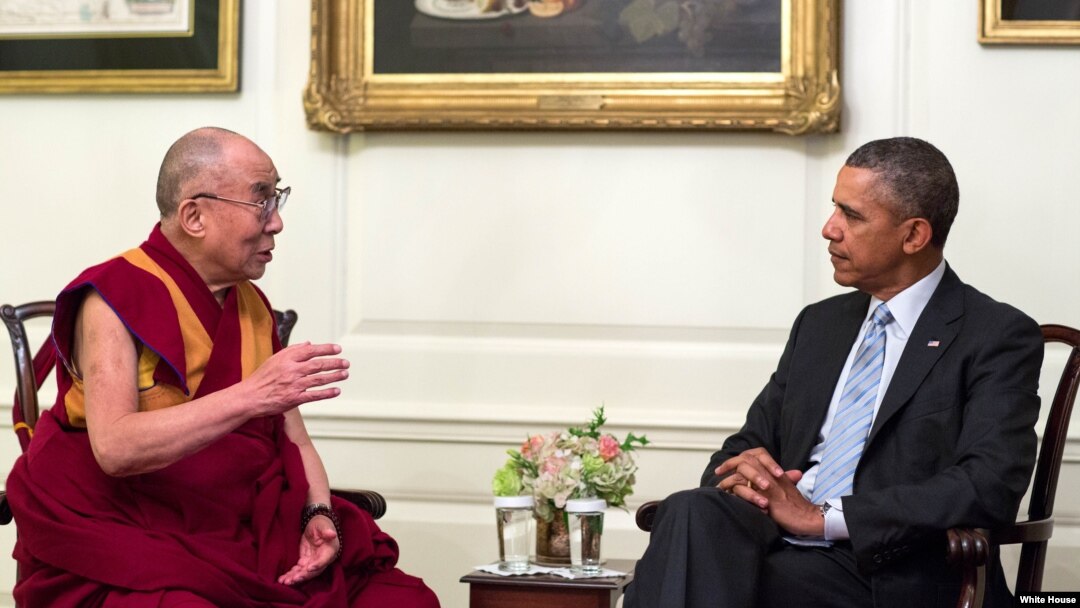 Presiden Barack Obama bertemu Dalai Lama di Ruang Peta Gedung Putih, Jumat (21/2).