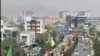Fuerzas del Talibán toman control del Palacio Presidencial en Kabul. 