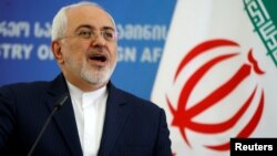 Menteri Luar Negeri Iran Mohammad Javad Zarif mengatakan negaranya akan melakukan tindakan balasan jika AS membatalkan kesepakatan nuklir (foto: dok). 