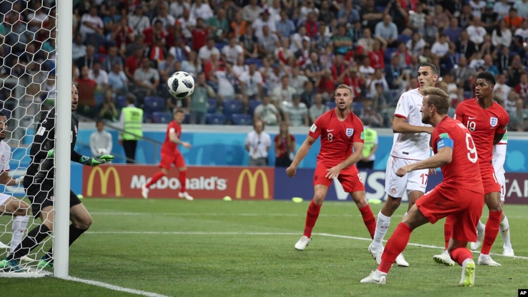 Harry Kane mencetak gol dalam pertandingan penyisihan Grup G antara Tunisia dan Inggris I Piala Dunia 2018 di Volgograd Arena, Volgograd, Rusia, 18 Juni 2018.