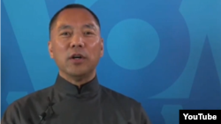 Chinese billionaire and Communist Party critic Guo Wengui speaks to VOA's Mandarin Service, April 19, 2017. 