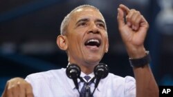 Obama pide a los votantes en Florida que no esperen al día de la elección para salir a votar. Obama seguirá haciendo campaña por Clinton durante los próximos días.